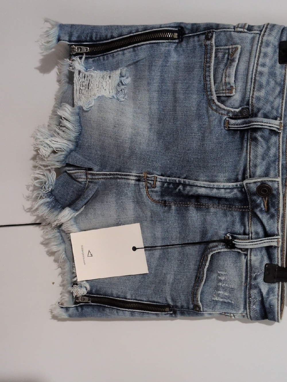 Women's Frayed Light Wash Denim Jean Shorts